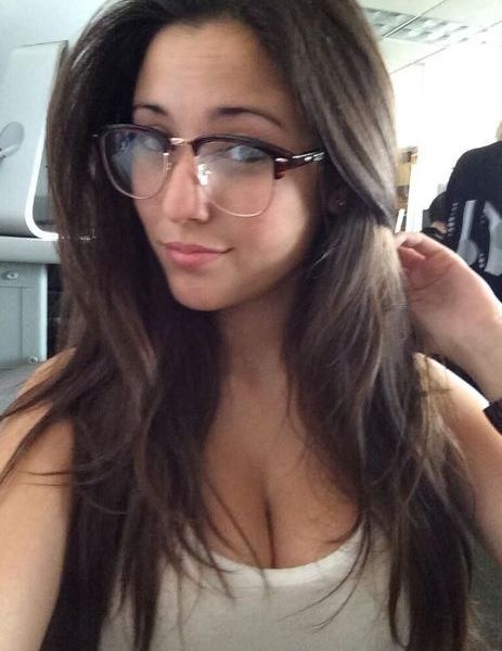 Chat Live With Single And Searching Sugar Mummy In UK - Hook Up
