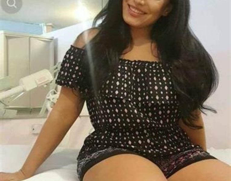 This Rich Sugar Mummy Willing To Pay Her Sugar Boy $3000 Weekly – Click To Accept Her Request