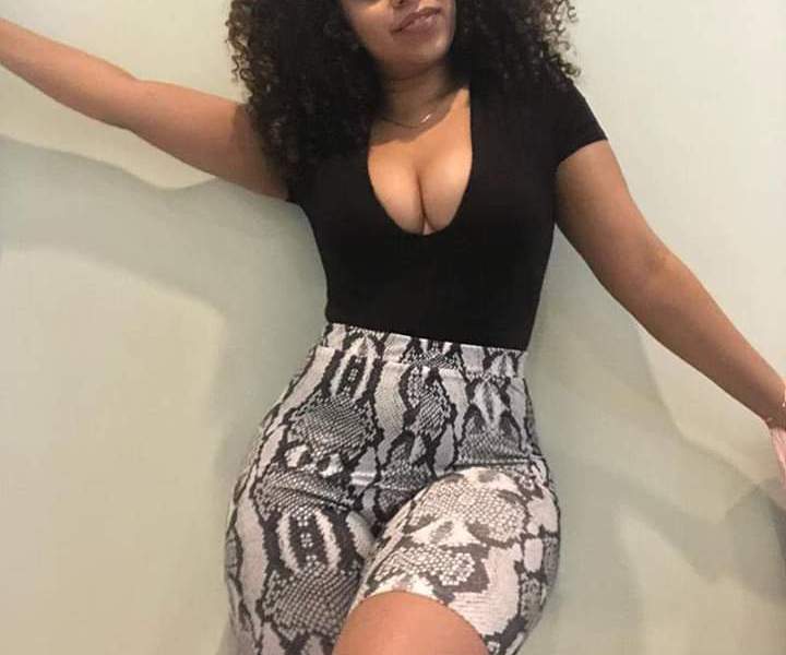 Sweet Sugar Mummy Miss Beauty Feeling Bored – Chat With Her On WhatsApp