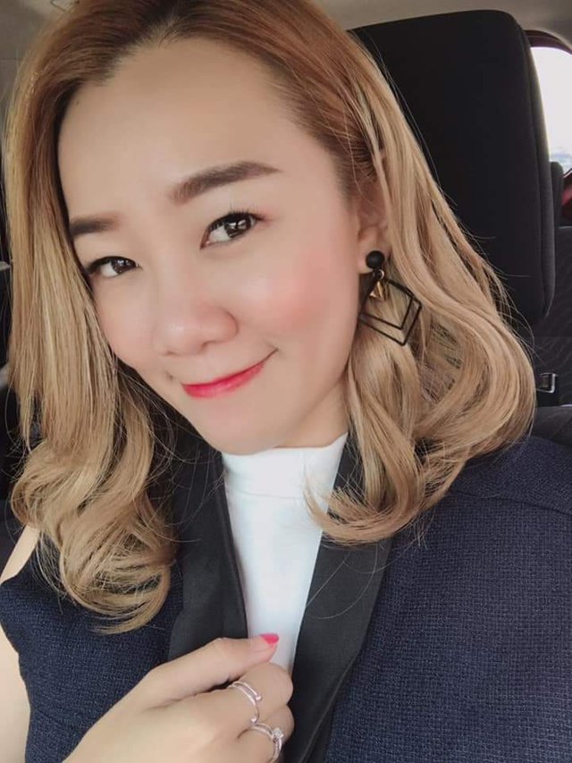 Get Connect To This Canadian Sugar Mummy Now